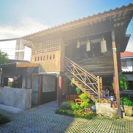Manon Hostel Chiang Mai Luaran gambar