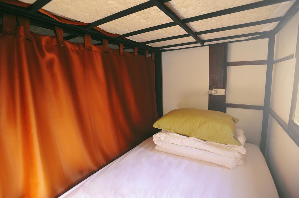 Manon Hostel Chiang Mai Bilik gambar