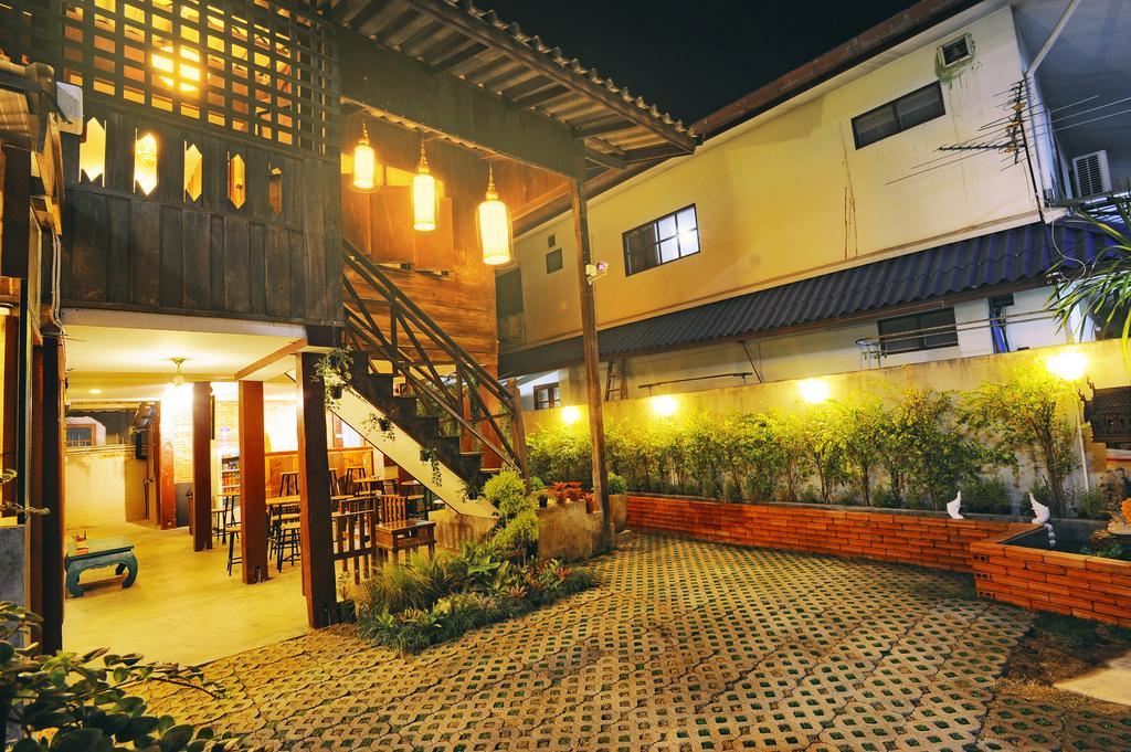 Manon Hostel Chiang Mai Bilik gambar