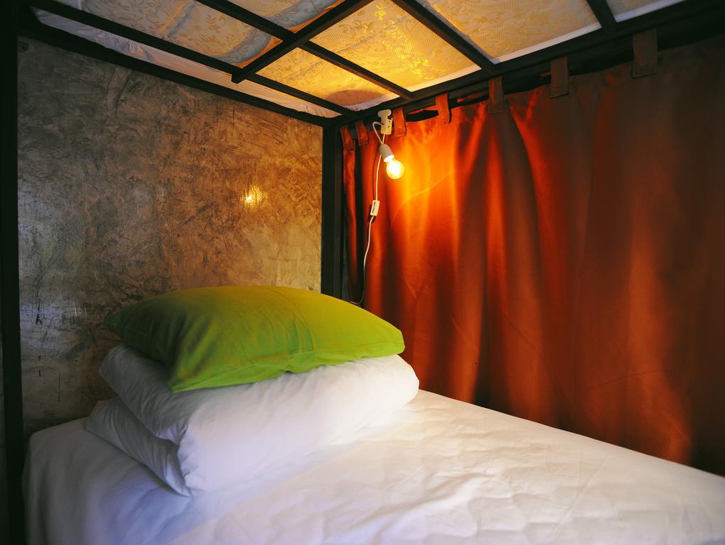 Manon Hostel Chiang Mai Bilik gambar