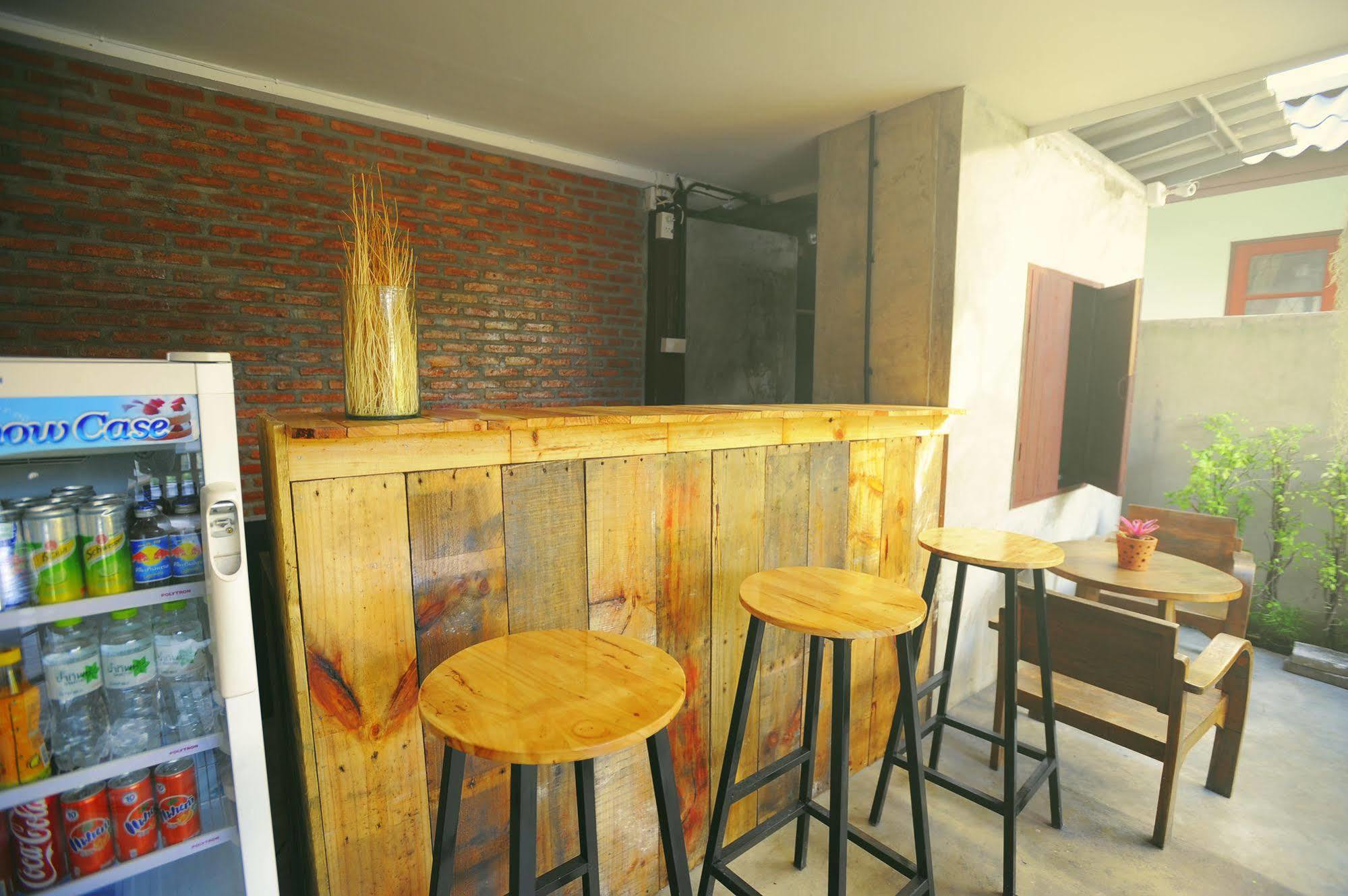 Manon Hostel Chiang Mai Luaran gambar