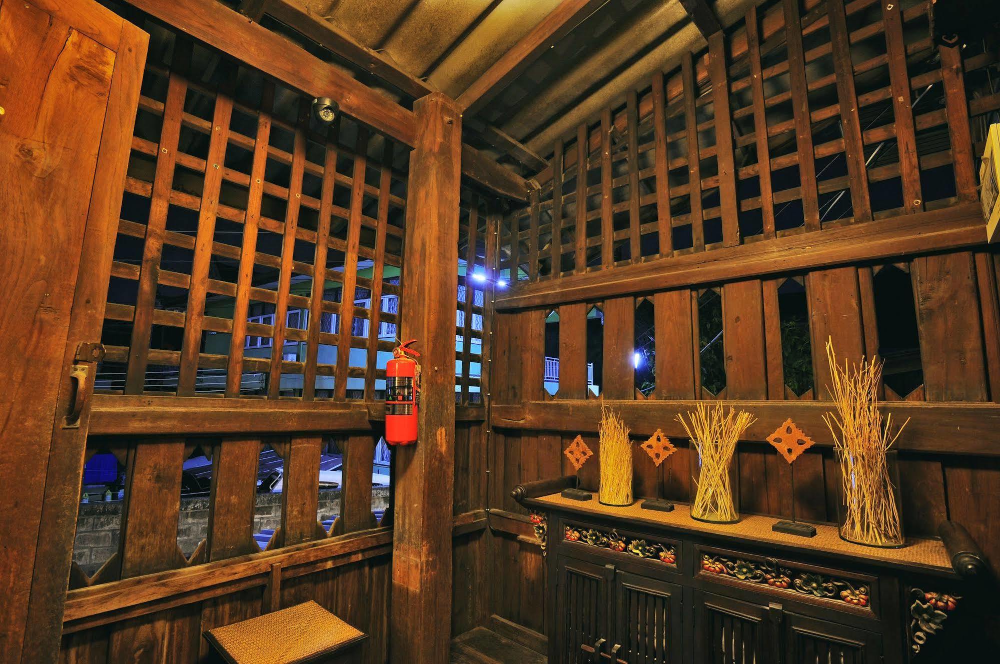 Manon Hostel Chiang Mai Luaran gambar