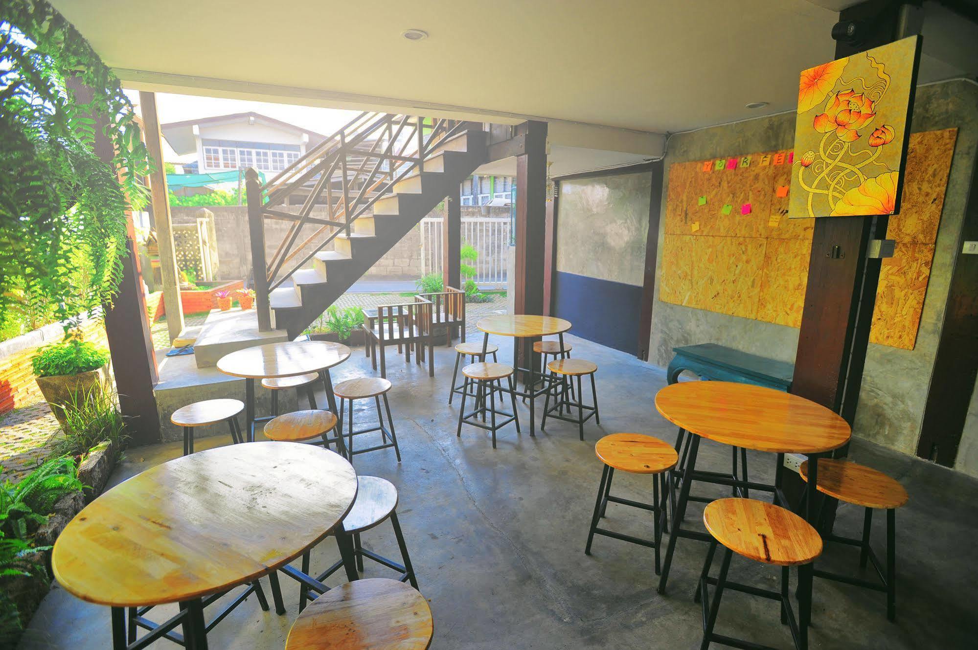Manon Hostel Chiang Mai Luaran gambar